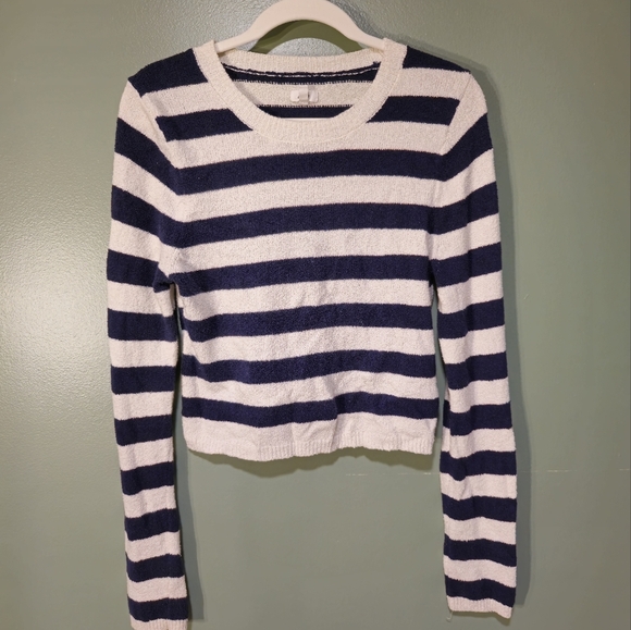 Aeire Striped Navy and White Sweater with open back - Picture 9 of 10